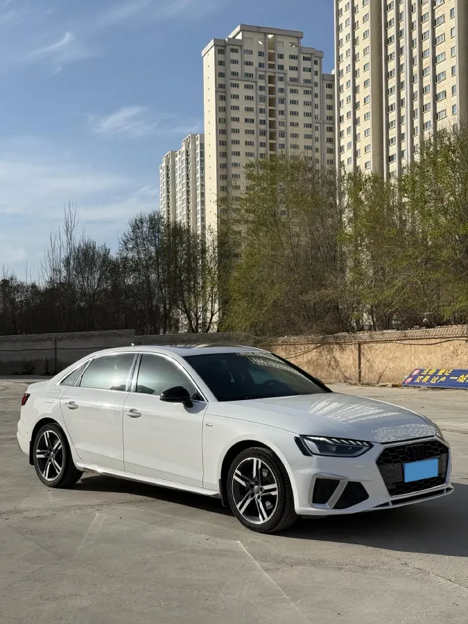 2020 Audi A4L 2.0T 190HP L4 7DCT,autocango,china used car exporter,china ev exporter,chinese used car exporter,chinese used ev exporter