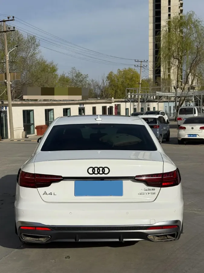 2020 Audi A4L 2.0T 190HP L4 7DCT,autocango,china used car exporter,china ev exporter,chinese used car exporter,chinese used ev exporter