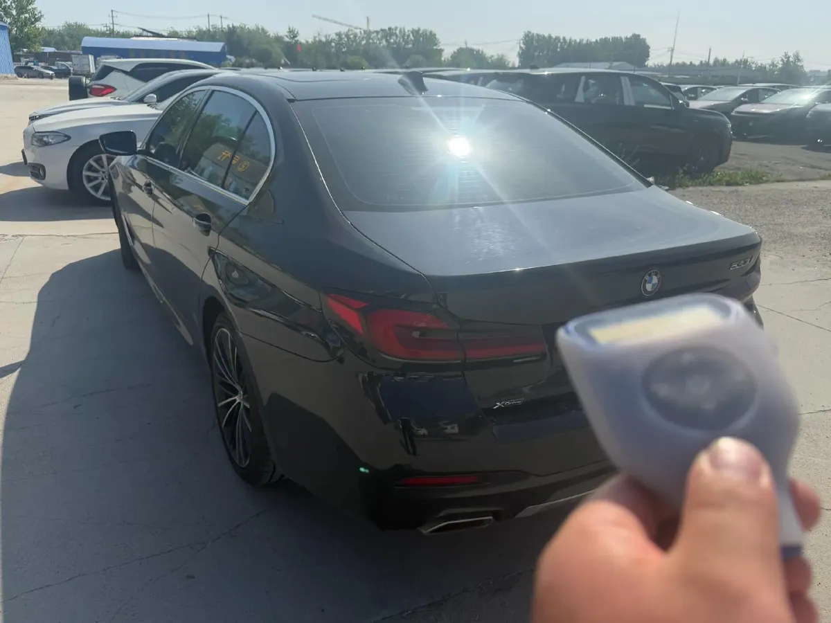 2021 BMW 5 Series 2.0T 252HP L4 8AT,autocango,china used car exporter,china ev exporter,chinese used car exporter,chinese used ev exporter