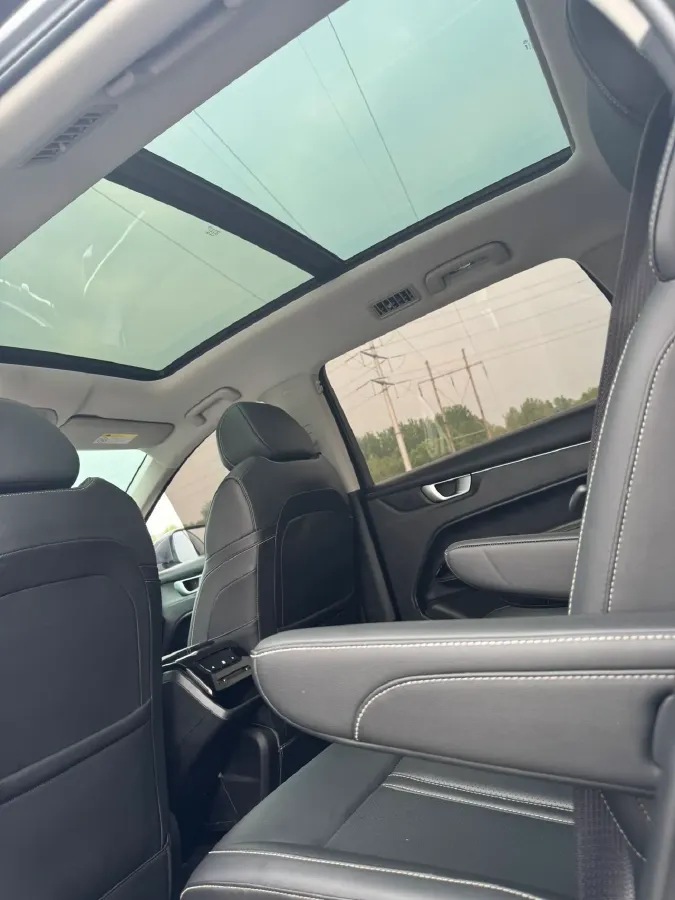 2020 WuLing KaiJie 1.5T 147HP L4 CVT,autocango,china used car exporter,china ev exporter,chinese used car exporter,chinese used ev exporter