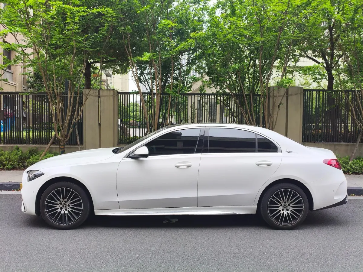 2024 Mercedes-Benz C Class 1.5T 204HP L4 9AT,autocango,china used car exporter,china ev exporter,chinese used car exporter,chinese used ev exporter