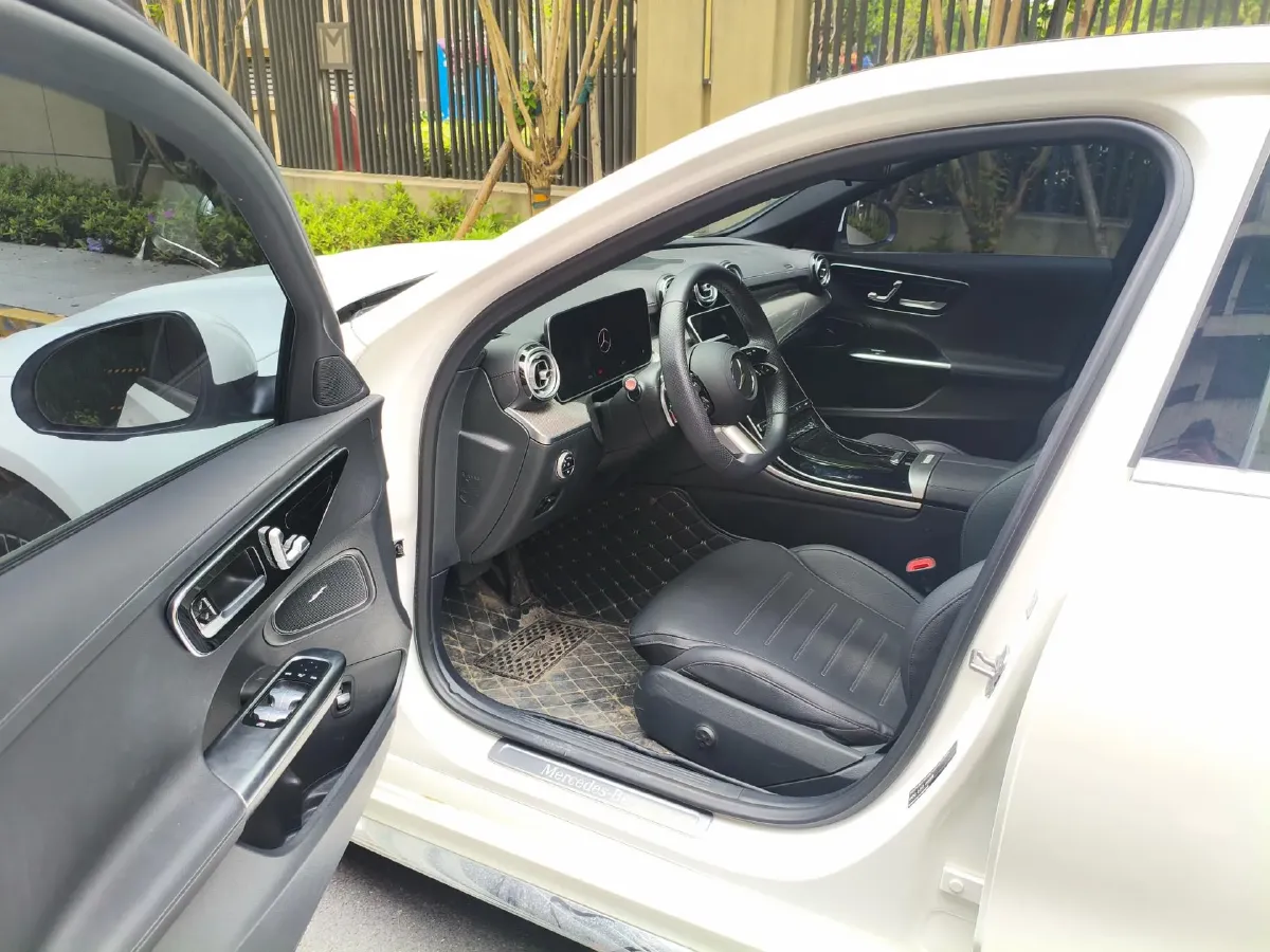 2024 Mercedes-Benz C Class 1.5T 204HP L4 9AT,autocango,china used car exporter,china ev exporter,chinese used car exporter,chinese used ev exporter