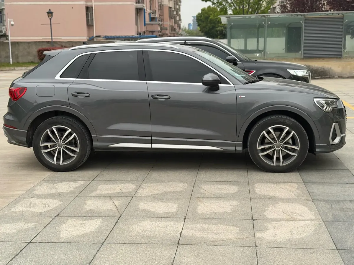 2021 Audi Q3 1.4T 150HP L4 7DCT,autocango,china used car exporter,china ev exporter,chinese used car exporter,chinese used ev exporter