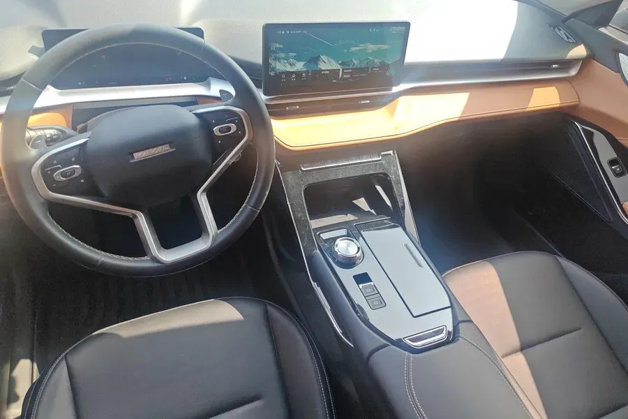 2021 Haval H6 1.5T 169HP L4 7DCT,autocango,china used car exporter,china ev exporter,chinese used car exporter,chinese used ev exporter