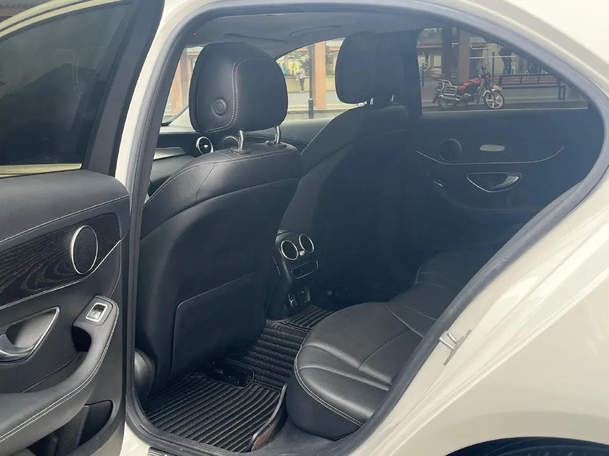 2021 Mercedes-Benz C Class 1.5T 156HP L4 9AT,autocango,china used car exporter,china ev exporter,chinese used car exporter,chinese used ev exporter