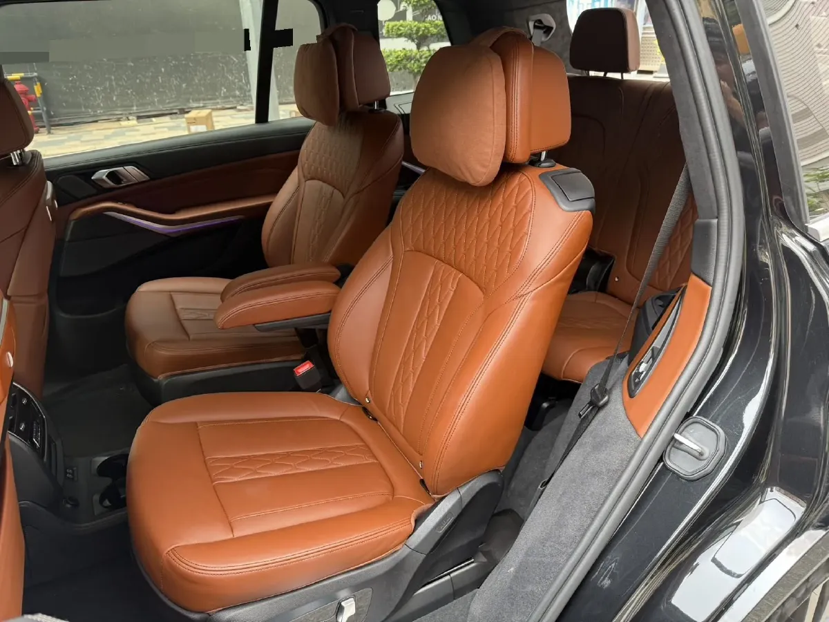 2023 BMW X7 3.0T 381HP L6 8AT,autocango,china used car exporter,china ev exporter,chinese used car exporter,chinese used ev exporter