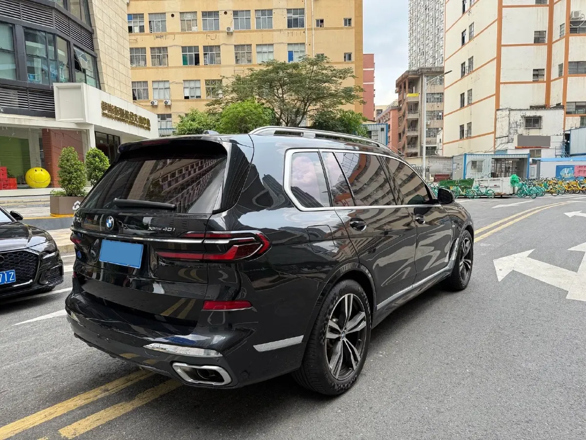 2023 BMW X7 3.0T 381HP L6 8AT,autocango,china used car exporter,china ev exporter,chinese used car exporter,chinese used ev exporter