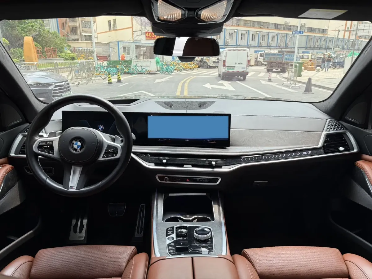2023 BMW X7 3.0T 381HP L6 8AT,autocango,china used car exporter,china ev exporter,chinese used car exporter,chinese used ev exporter