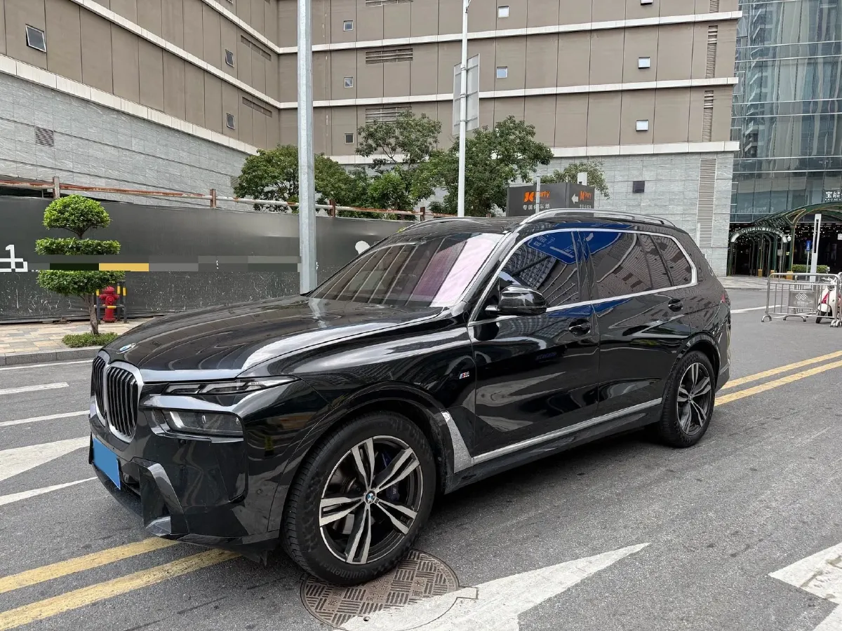 2023 BMW X7 3.0T 381HP L6 8AT,autocango,china used car exporter,china ev exporter,chinese used car exporter,chinese used ev exporter