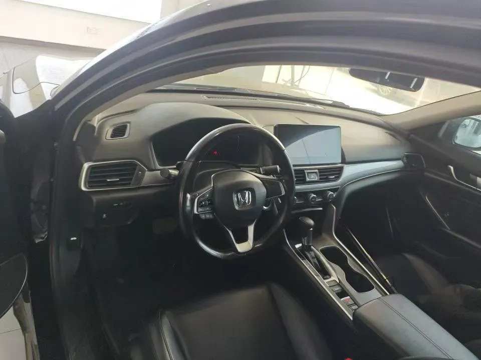 2022 Honda Accord 1.5T 194HP L4 CVT,autocango,china used car exporter,china ev exporter,chinese used car exporter,chinese used ev exporter