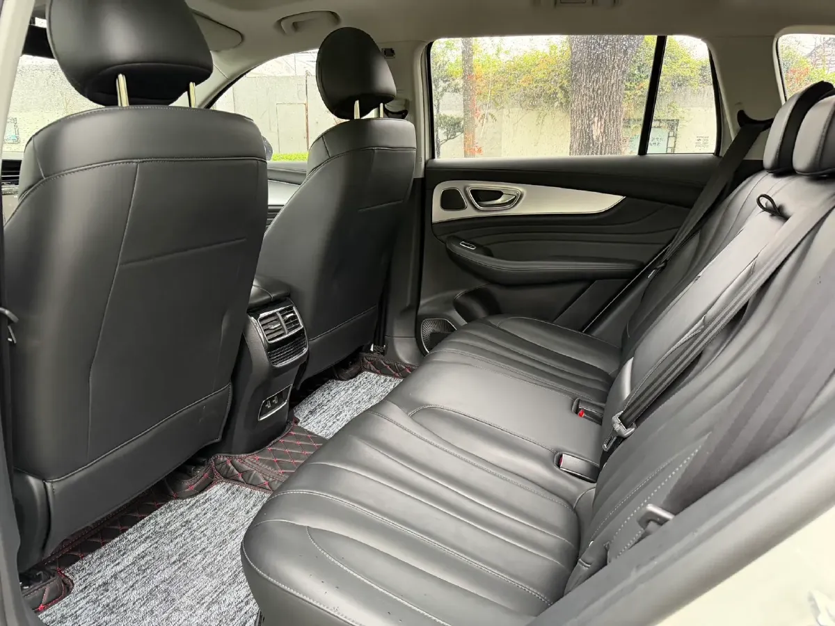 2019 Roewe RX5 MAX 1.5T 173HP L4 6AT,autocango,china used car exporter,china ev exporter,chinese used car exporter,chinese used ev exporter