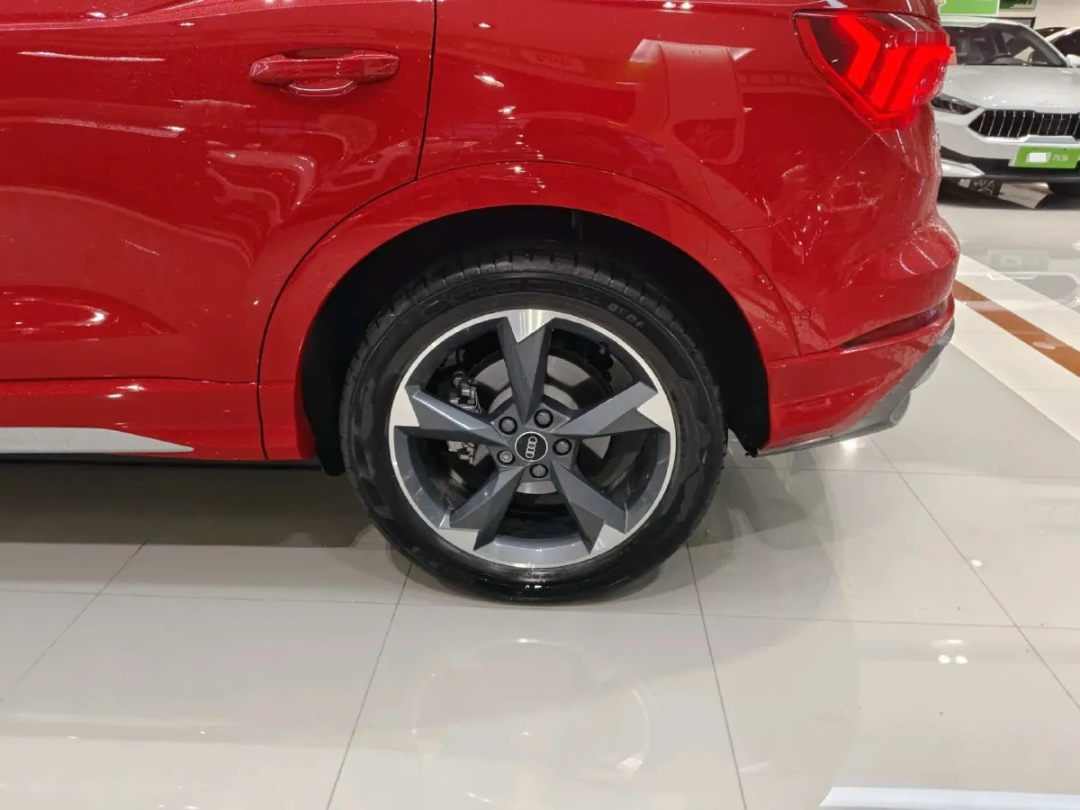 2022 Audi Q3 1.4T 150HP L4 7DCT,autocango,china used car exporter,china ev exporter,chinese used car exporter,chinese used ev exporter