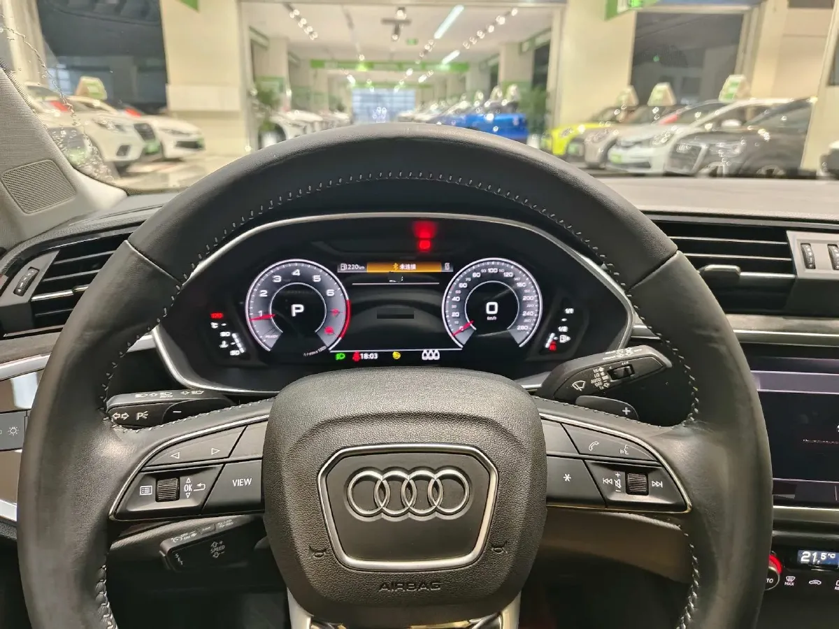 2022 Audi Q3 1.4T 150HP L4 7DCT,autocango,china used car exporter,china ev exporter,chinese used car exporter,chinese used ev exporter