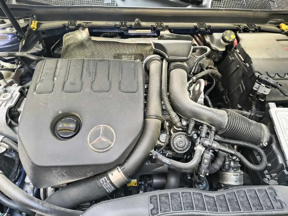 2020 Mercedes-Benz A Class 1.3T 136HP L4 7DCT,autocango,china used car exporter,china ev exporter,chinese used car exporter,chinese used ev exporter