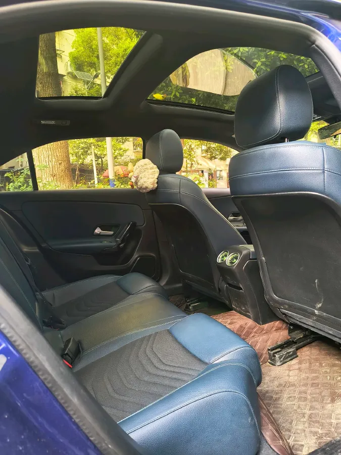 2020 Mercedes-Benz A Class 1.3T 136HP L4 7DCT,autocango,china used car exporter,china ev exporter,chinese used car exporter,chinese used ev exporter