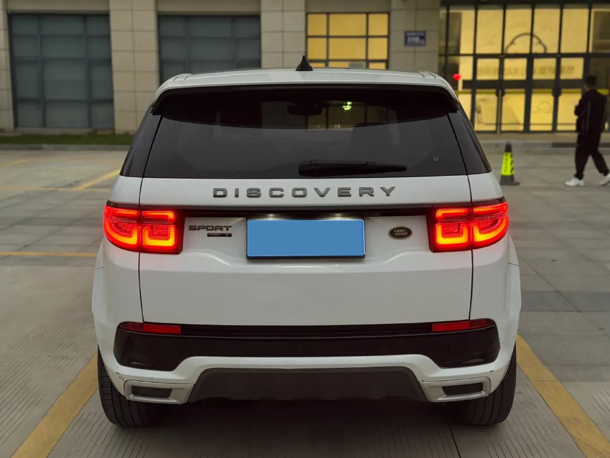 2020 Land Rover Discovery Sport 2.0T 249HP L4 9AT,autocango,china used car exporter,china ev exporter,chinese used car exporter,chinese used ev exporter