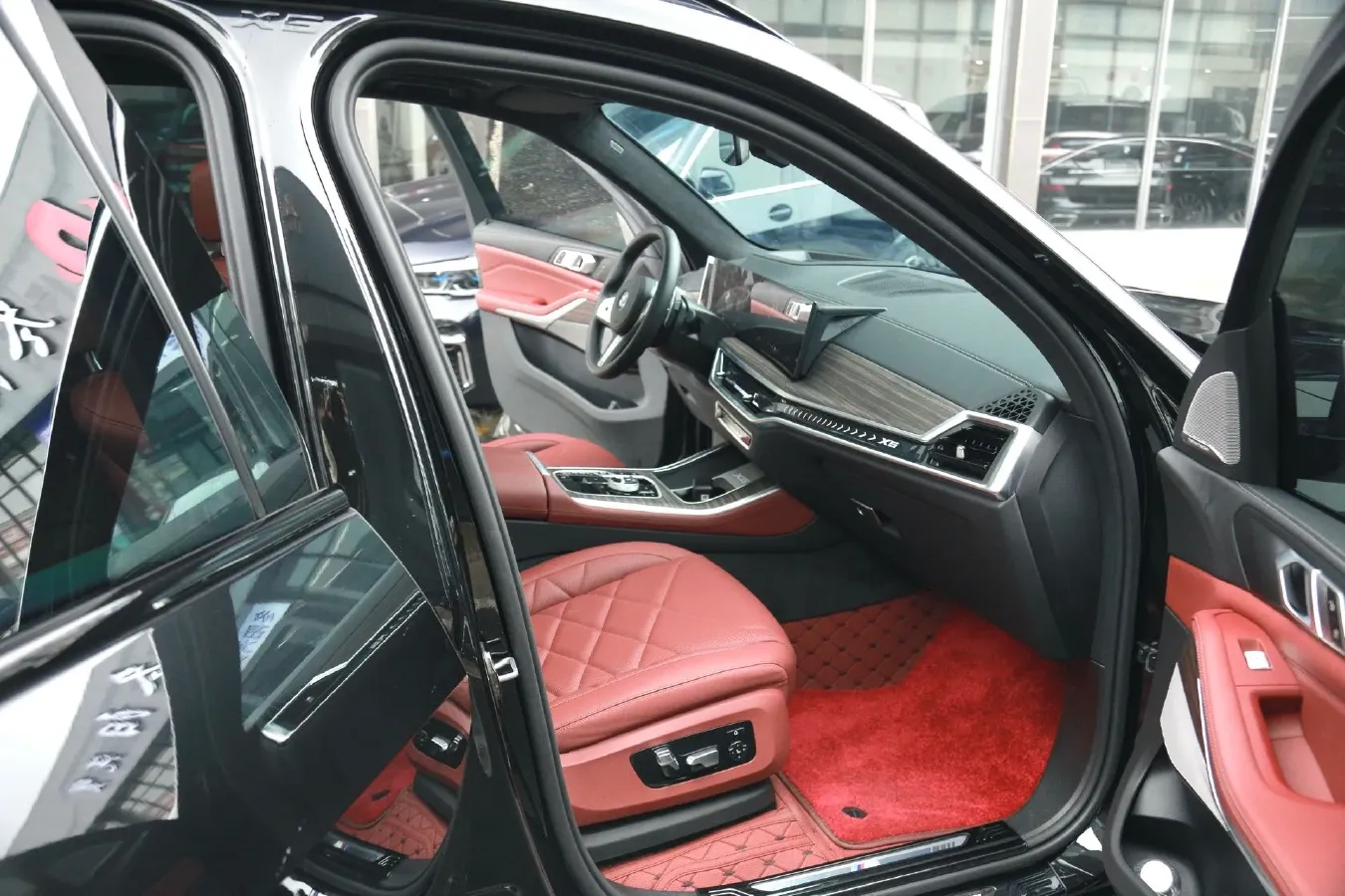 2023 BMW X5 3.0T 381HP L6 8AT,autocango,china used car exporter,china ev exporter,chinese used car exporter,chinese used ev exporter