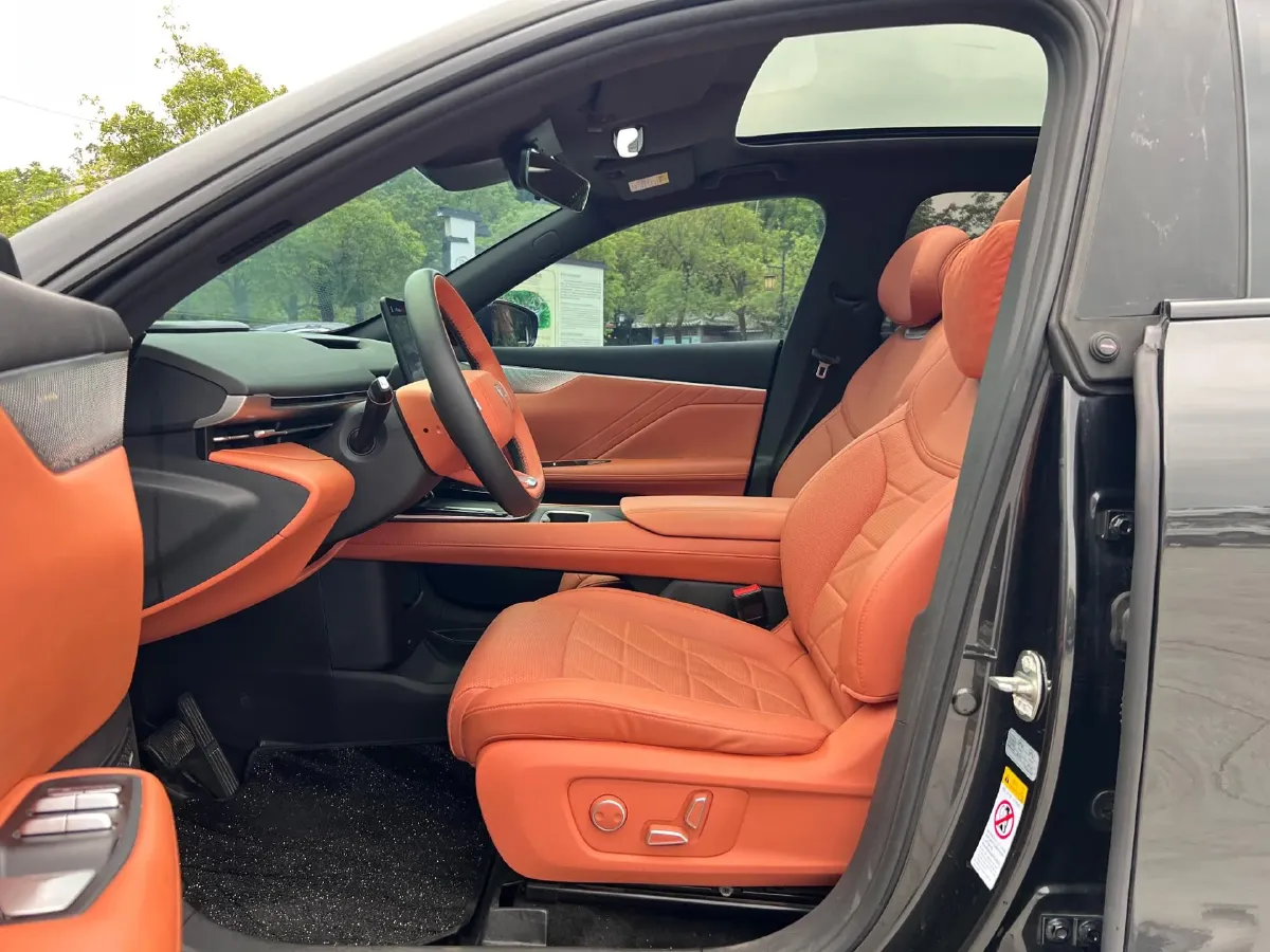 2025 ChangAn QiYuan A07 REEV 95HP REEV 28.4KWH,autocango,china used car exporter,china ev exporter,chinese used car exporter,chinese used ev exporter