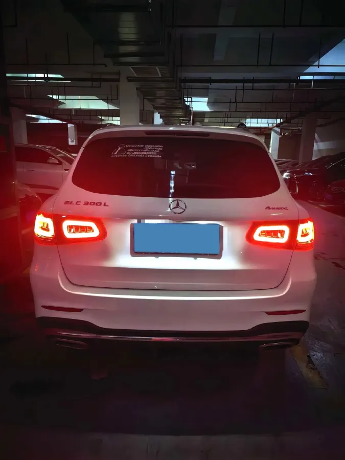 2022 Mercedes-Benz GLC Class 2.0T 258HP L4 9AT,autocango,china used car exporter,china ev exporter,chinese used car exporter,chinese used ev exporter