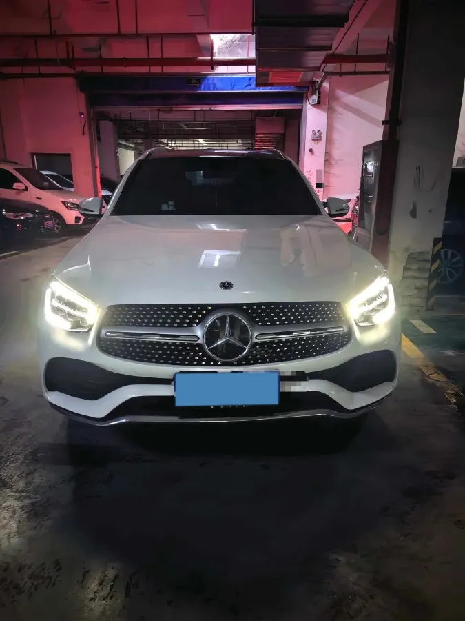 2022 Mercedes-Benz GLC Class 2.0T 258HP L4 9AT,autocango,china used car exporter,china ev exporter,chinese used car exporter,chinese used ev exporter