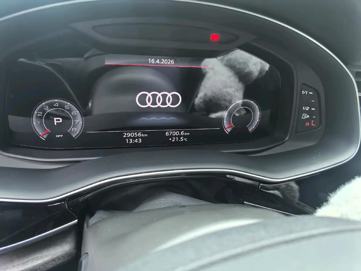 2022 Audi Q8 3.0T 340HP V6 8AT,autocango,china used car exporter,china ev exporter,chinese used car exporter,chinese used ev exporter