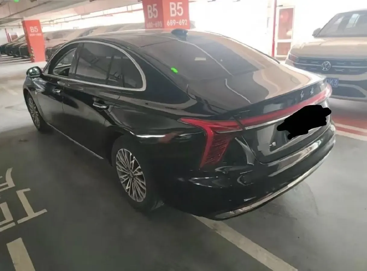 2023 HongQi H5 1.5T 169HP L4 7DCT,autocango,china used car exporter,china ev exporter,chinese used car exporter,chinese used ev exporter