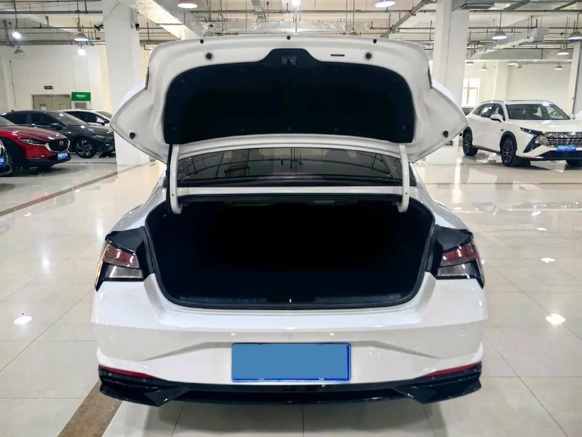 2023 Hyundai Elantra 1.5L 115HP L4 CVT,autocango,china used car exporter,china ev exporter,chinese used car exporter,chinese used ev exporter