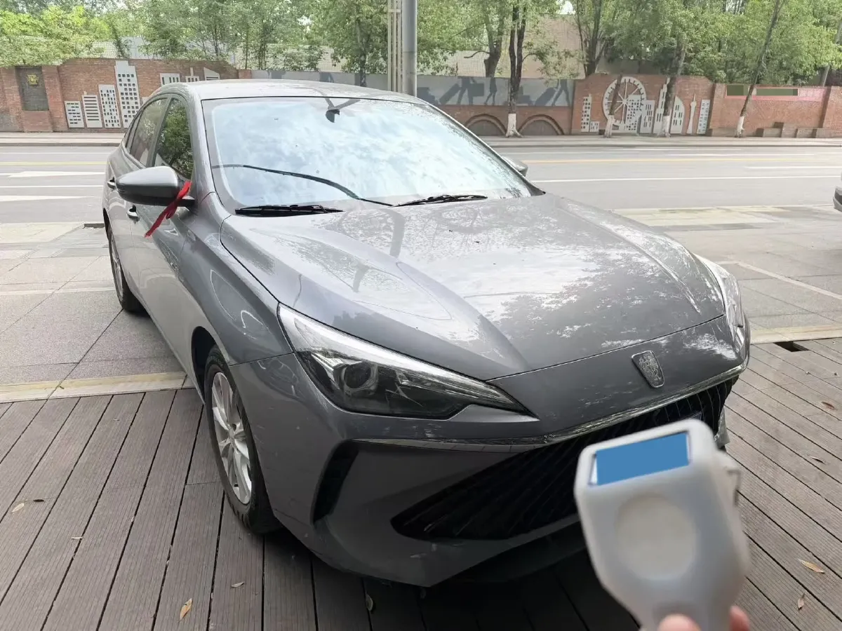 2023 Roewe i5 1.5L 129HP L4 5MT,autocango,china used car exporter,china ev exporter,chinese used car exporter,chinese used ev exporter