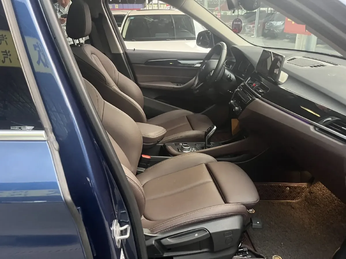 2021 BMW X1 1.5T 140HP L3 7DCT,autocango,china used car exporter,china ev exporter,chinese used car exporter,chinese used ev exporter