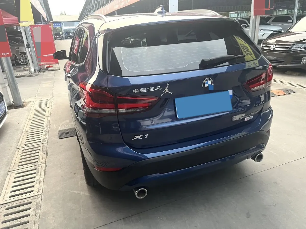 2021 BMW X1 1.5T 140HP L3 7DCT,autocango,china used car exporter,china ev exporter,chinese used car exporter,chinese used ev exporter