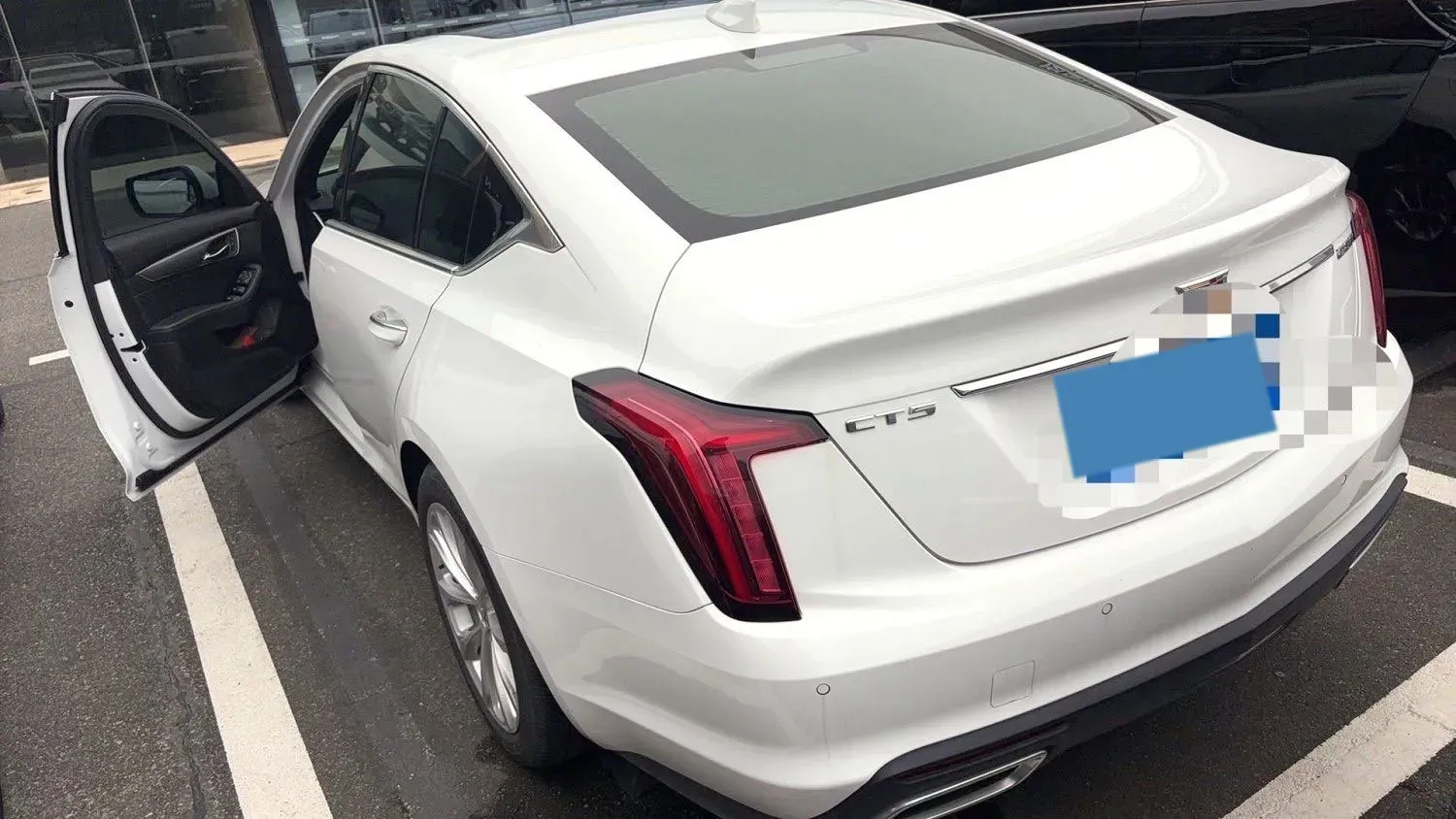 2022 Cadillac CT5 2.0T 237HP L4 10AT,autocango,china used car exporter,china ev exporter,chinese used car exporter,chinese used ev exporter