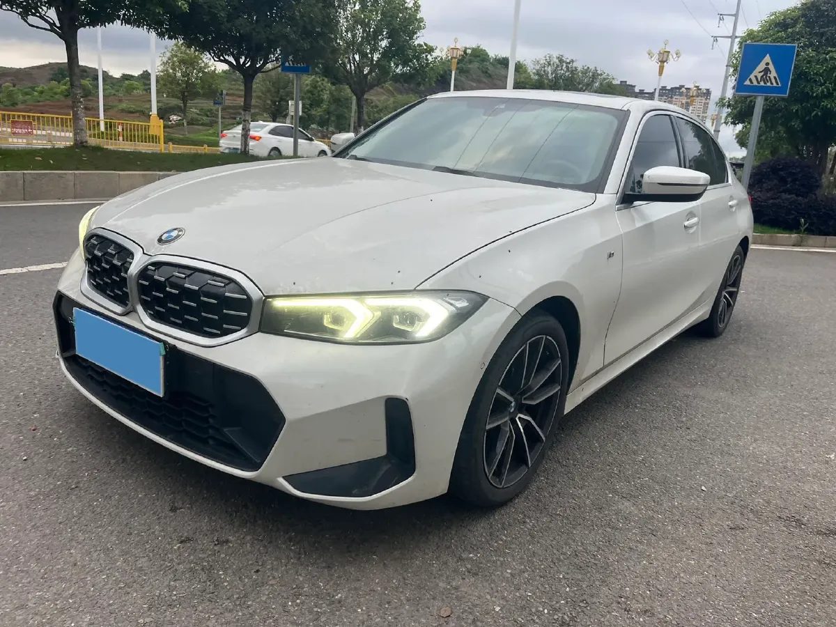 2024 BMW 3 Series 2.0T 184HP L4 8AT,autocango,china used car exporter,china ev exporter,chinese used car exporter,chinese used ev exporter