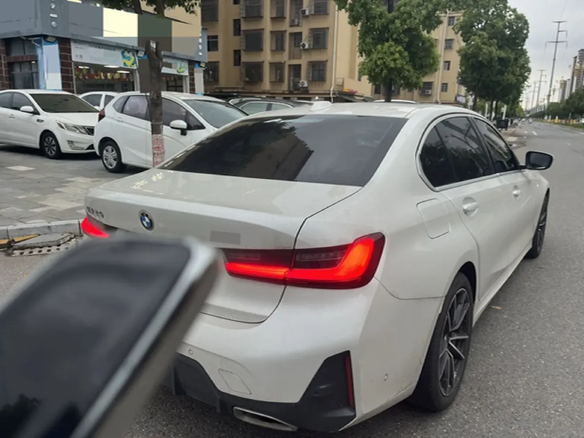 2024 BMW 3 Series 2.0T 184HP L4 8AT,autocango,china used car exporter,china ev exporter,chinese used car exporter,chinese used ev exporter