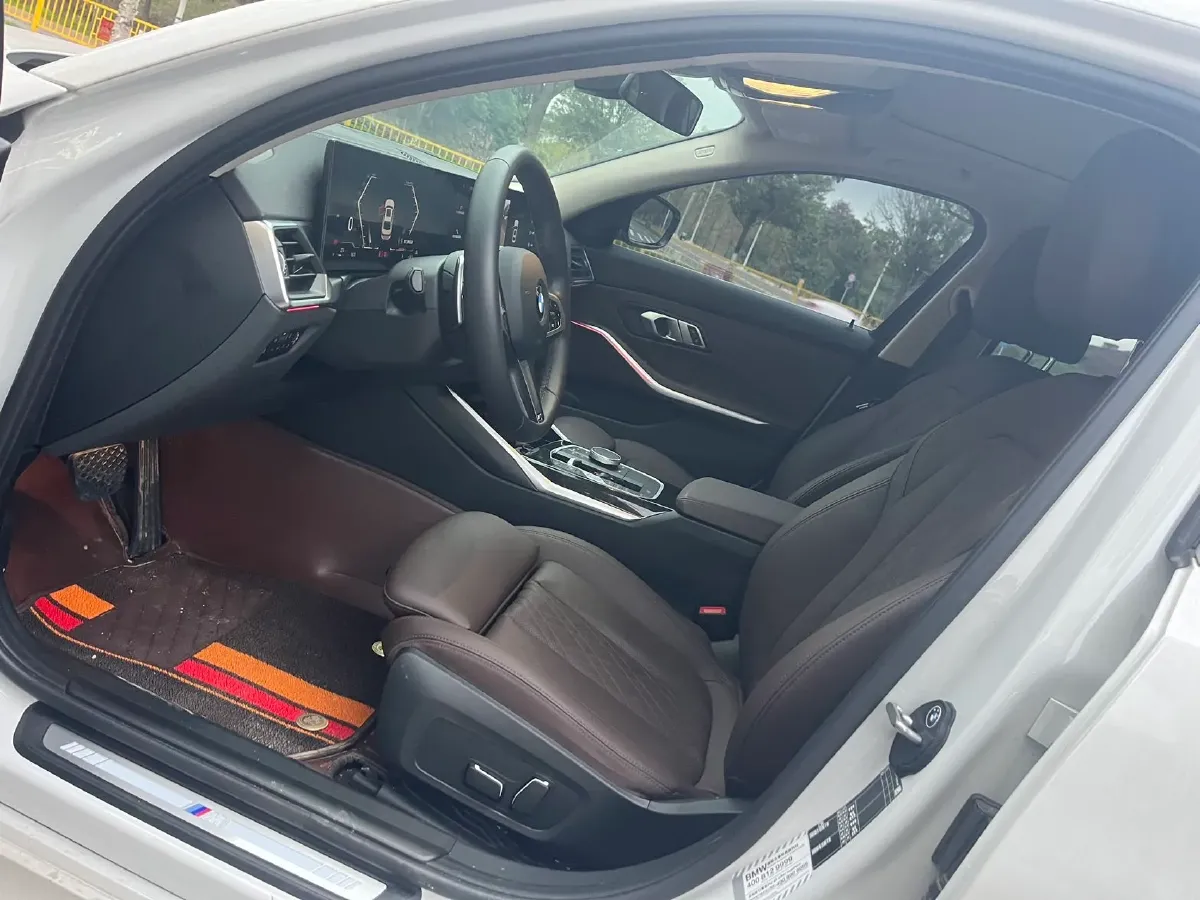 2024 BMW 3 Series 2.0T 184HP L4 8AT,autocango,china used car exporter,china ev exporter,chinese used car exporter,chinese used ev exporter