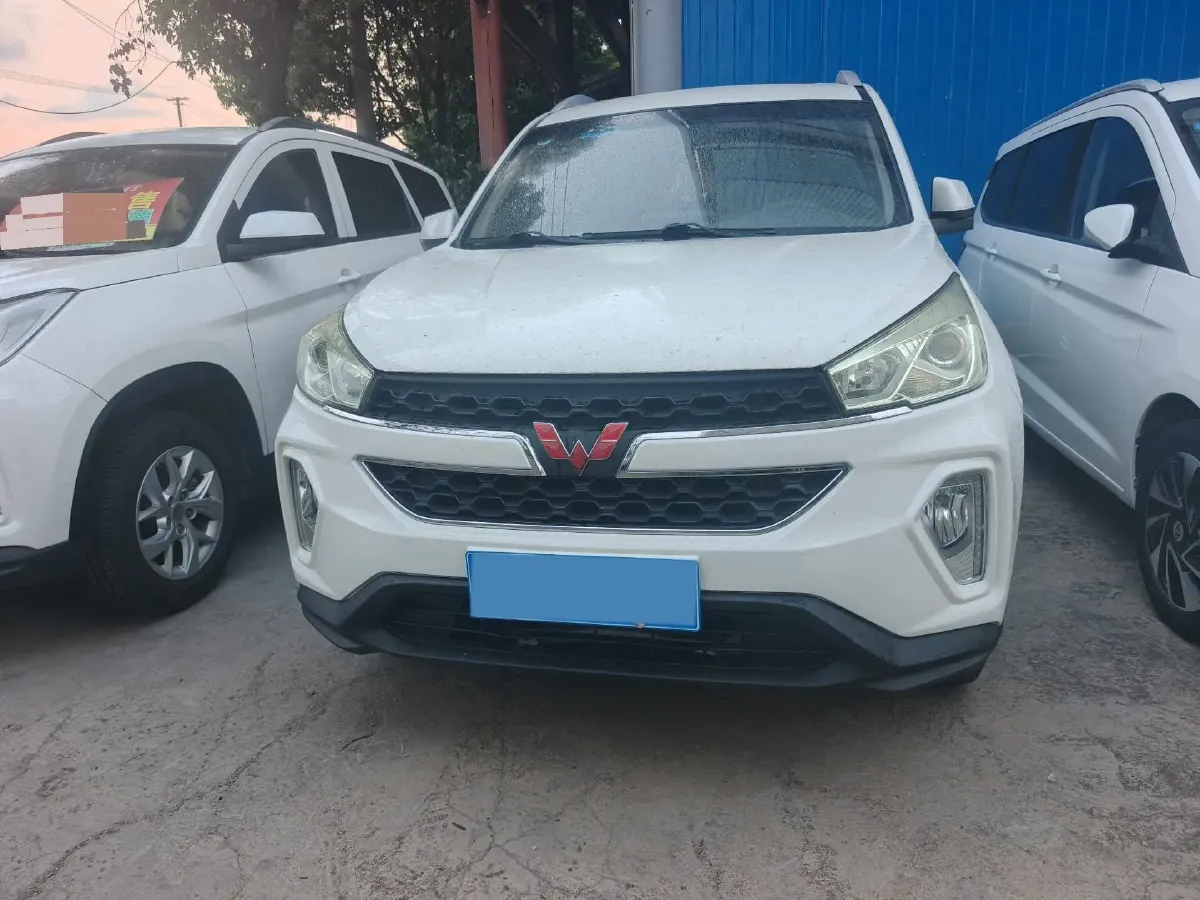 2018 WuLing HongGuang S3 1.5L 112HP L4 6MT,autocango,china used car exporter,china ev exporter,chinese used car exporter,chinese used ev exporter