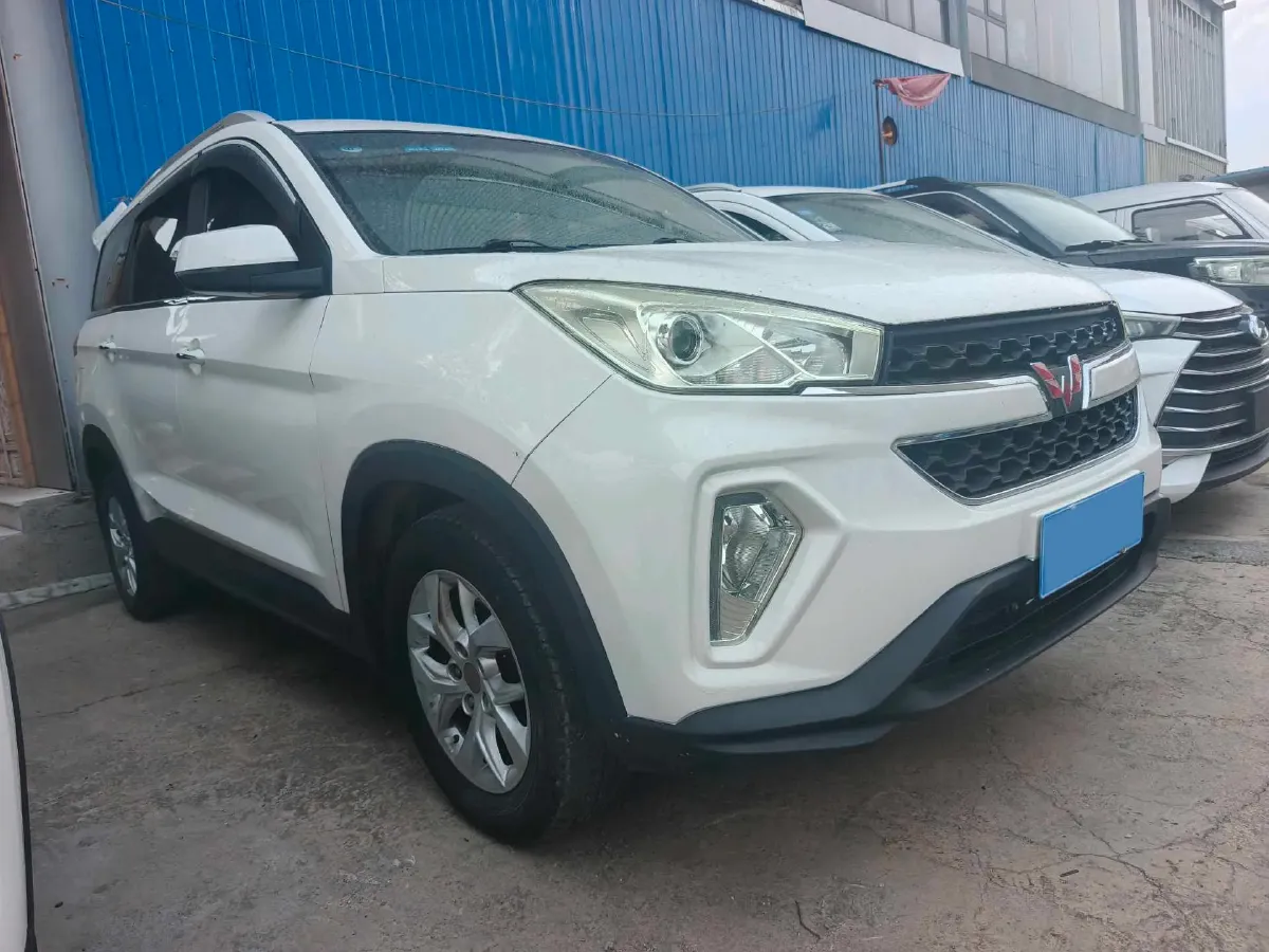 2018 WuLing HongGuang S3 1.5L 112HP L4 6MT,autocango,china used car exporter,china ev exporter,chinese used car exporter,chinese used ev exporter