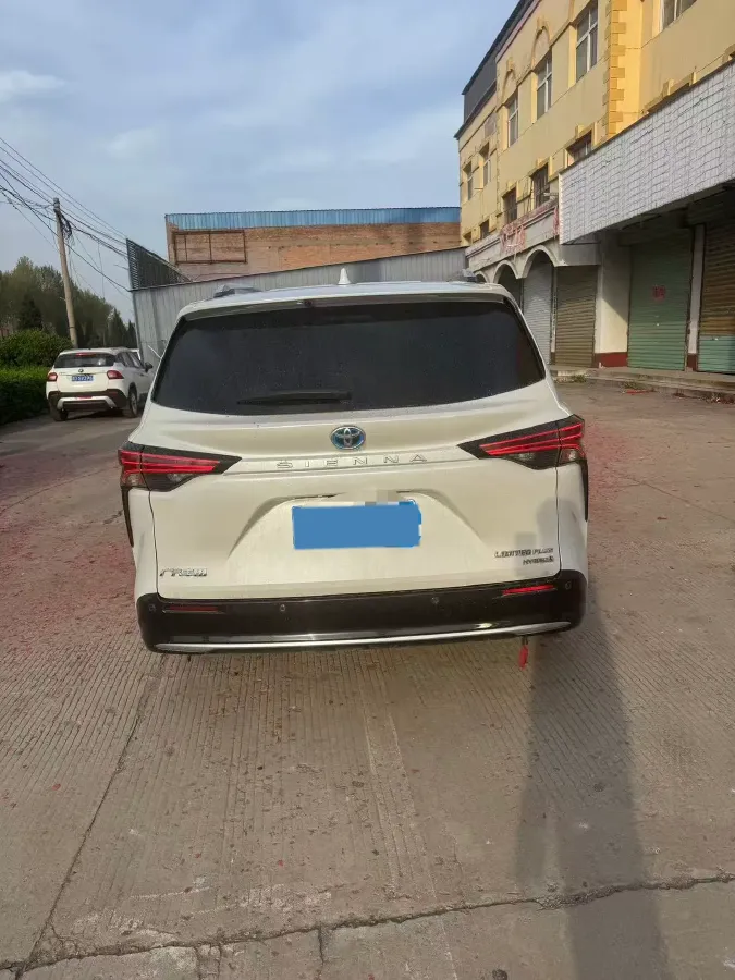 2023 Toyota Sienna 2.5L 189HP L4 E-CVT Hybrid,autocango,china used car exporter,china ev exporter,chinese used car exporter,chinese used ev exporter