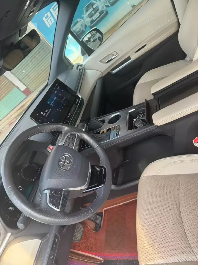 2023 Toyota Sienna 2.5L 189HP L4 E-CVT Hybrid,autocango,china used car exporter,china ev exporter,chinese used car exporter,chinese used ev exporter