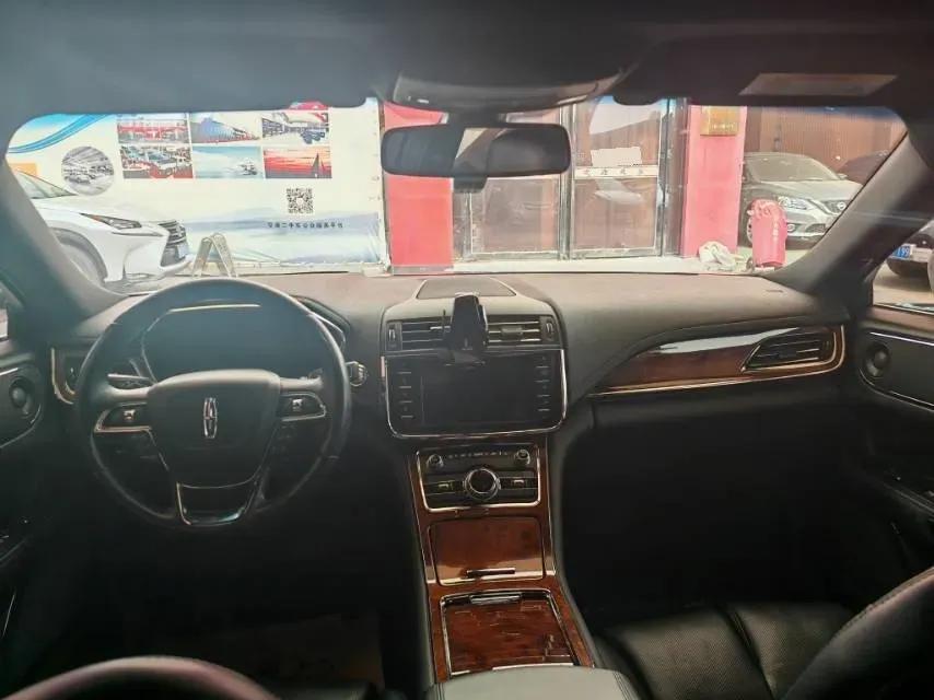 2020 Lincoln Continental 2.0T 241HP L4 6AT,autocango,china used car exporter,china ev exporter,chinese used car exporter,chinese used ev exporter