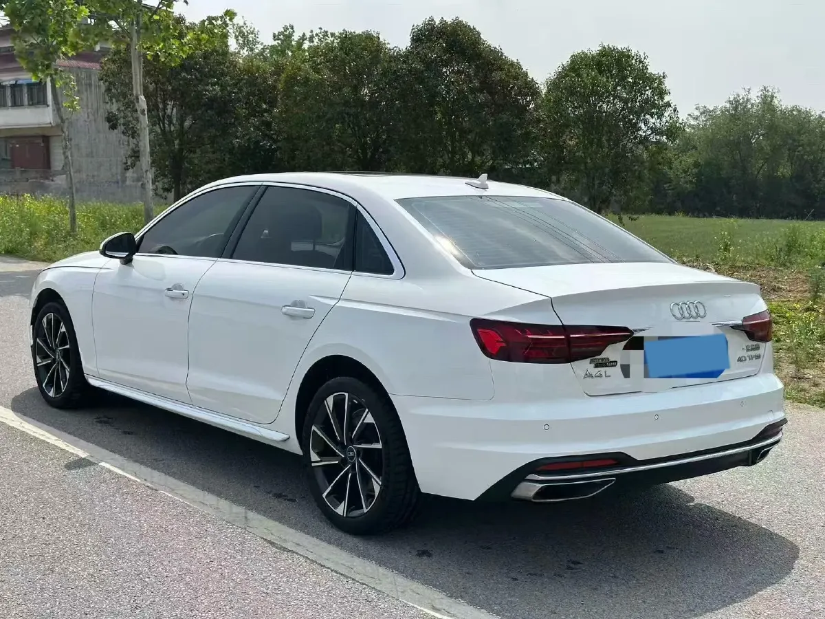 2020 Audi Q3 2.0T 220HP L4 7DCT,autocango,china used car exporter,china ev exporter,chinese used car exporter,chinese used ev exporter