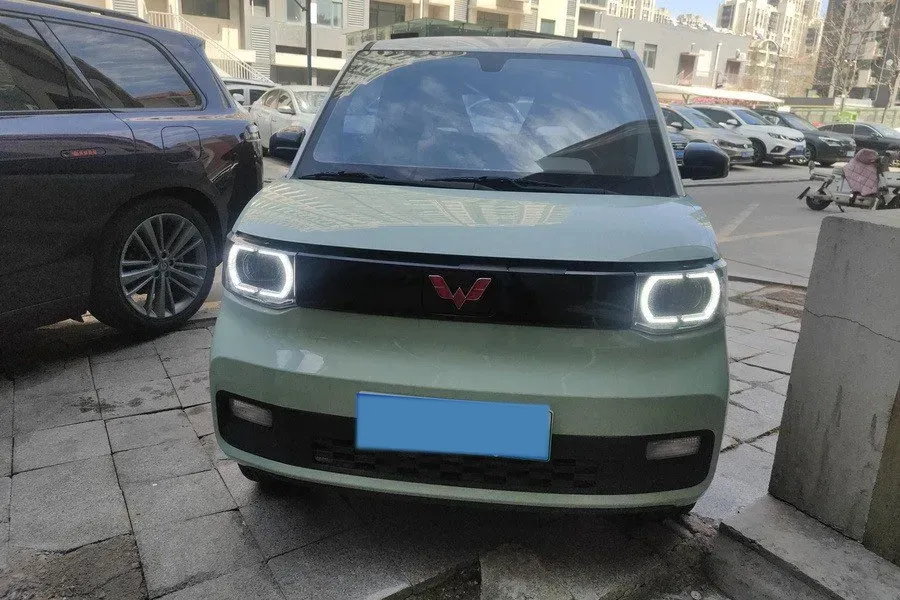 2021 WuLing HongGuang MINI EV BEV 13.9KWH,autocango,china used car exporter,china ev exporter,chinese used car exporter,chinese used ev exporter