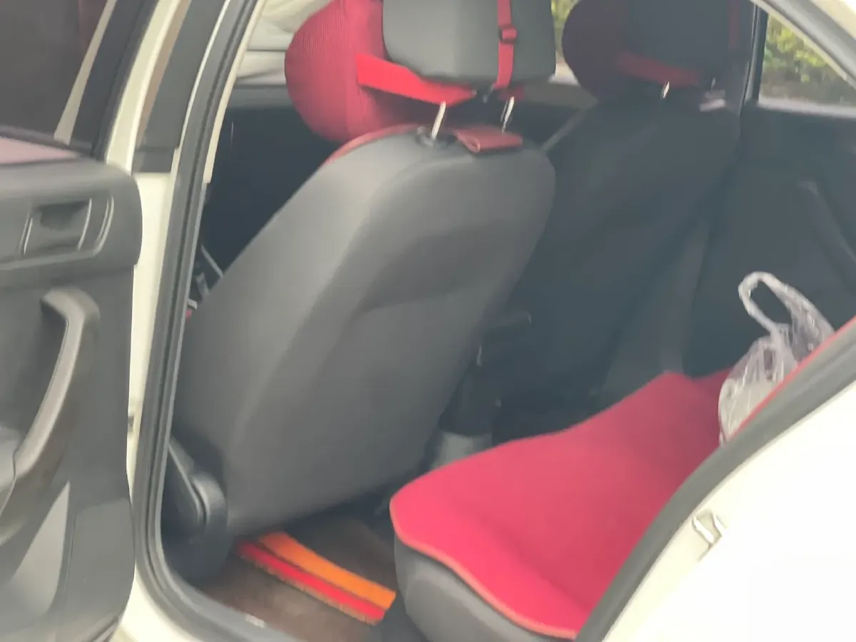 2020 DongFeng Aeolus YiXuan 1.5T 150HP L4 6DCT,autocango,china used car exporter,china ev exporter,chinese used car exporter,chinese used ev exporter