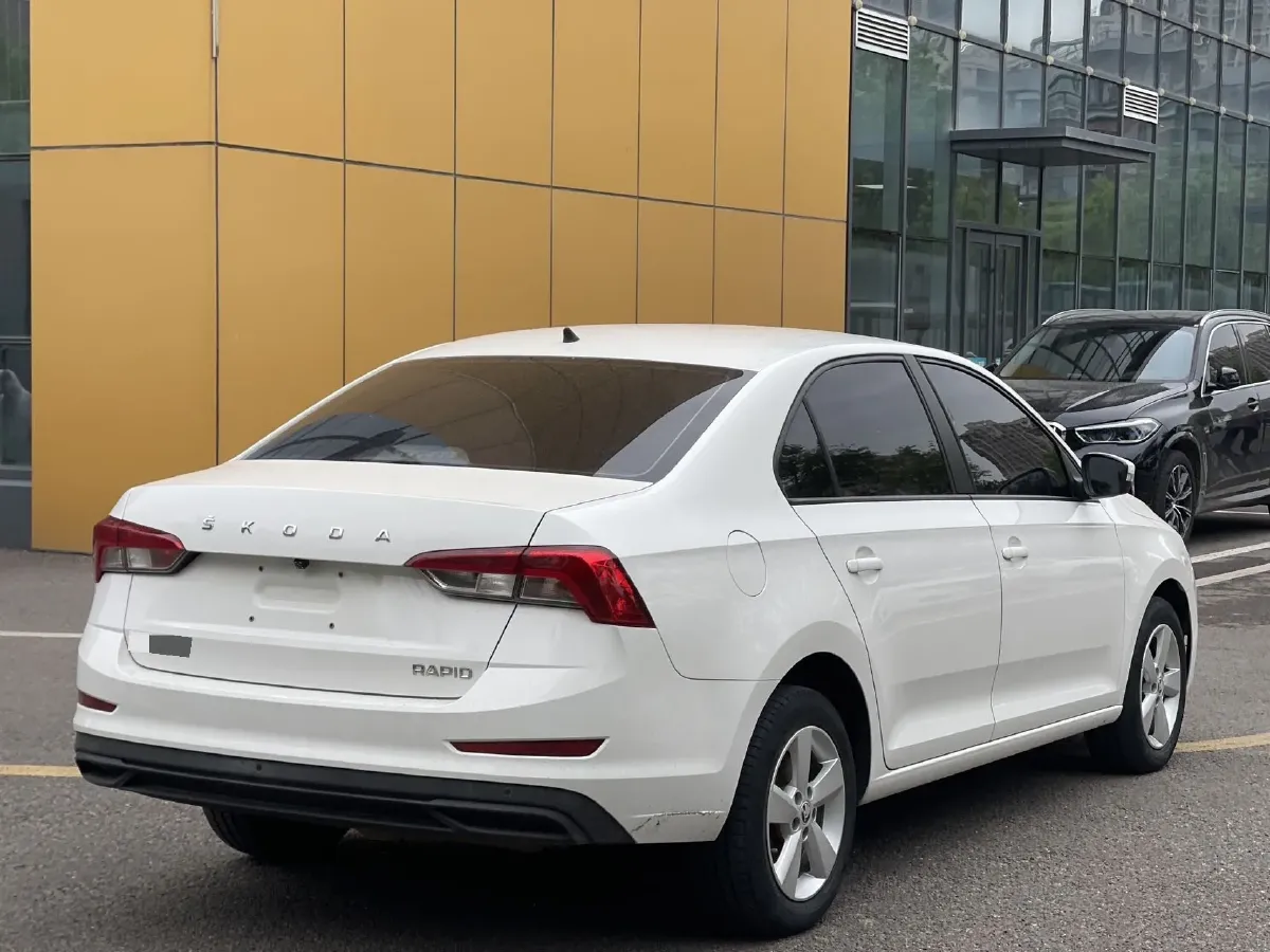 2020 DongFeng Aeolus YiXuan 1.5T 150HP L4 6DCT,autocango,china used car exporter,china ev exporter,chinese used car exporter,chinese used ev exporter