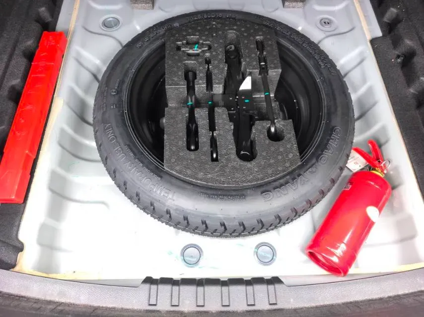 2025 Geely Preface 1.5T 181HP L4 7DCT,autocango,china used car exporter,china ev exporter,chinese used car exporter,chinese used ev exporter