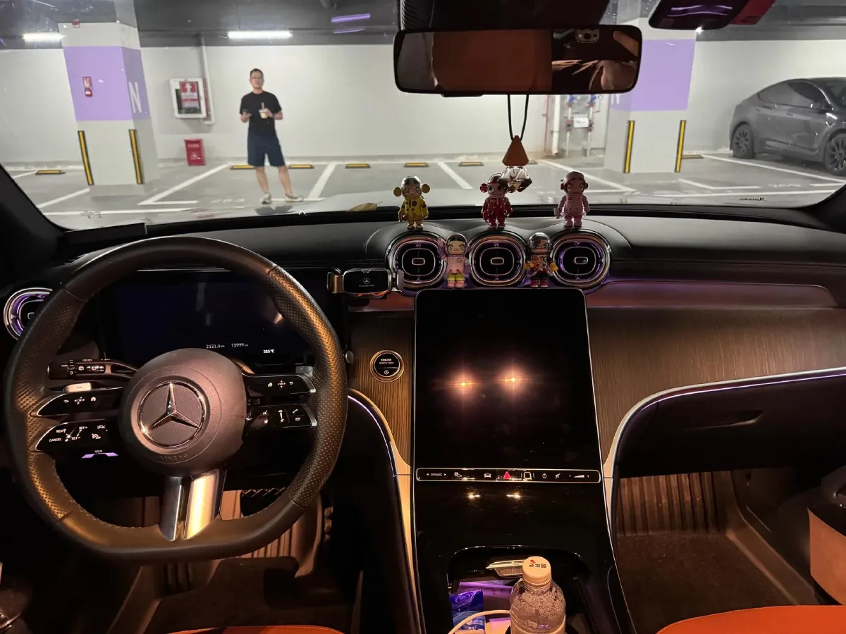 2023 Mercedes-Benz GLC Class 2.0T 204HP L4 9AT,autocango,china used car exporter,china ev exporter,chinese used car exporter,chinese used ev exporter