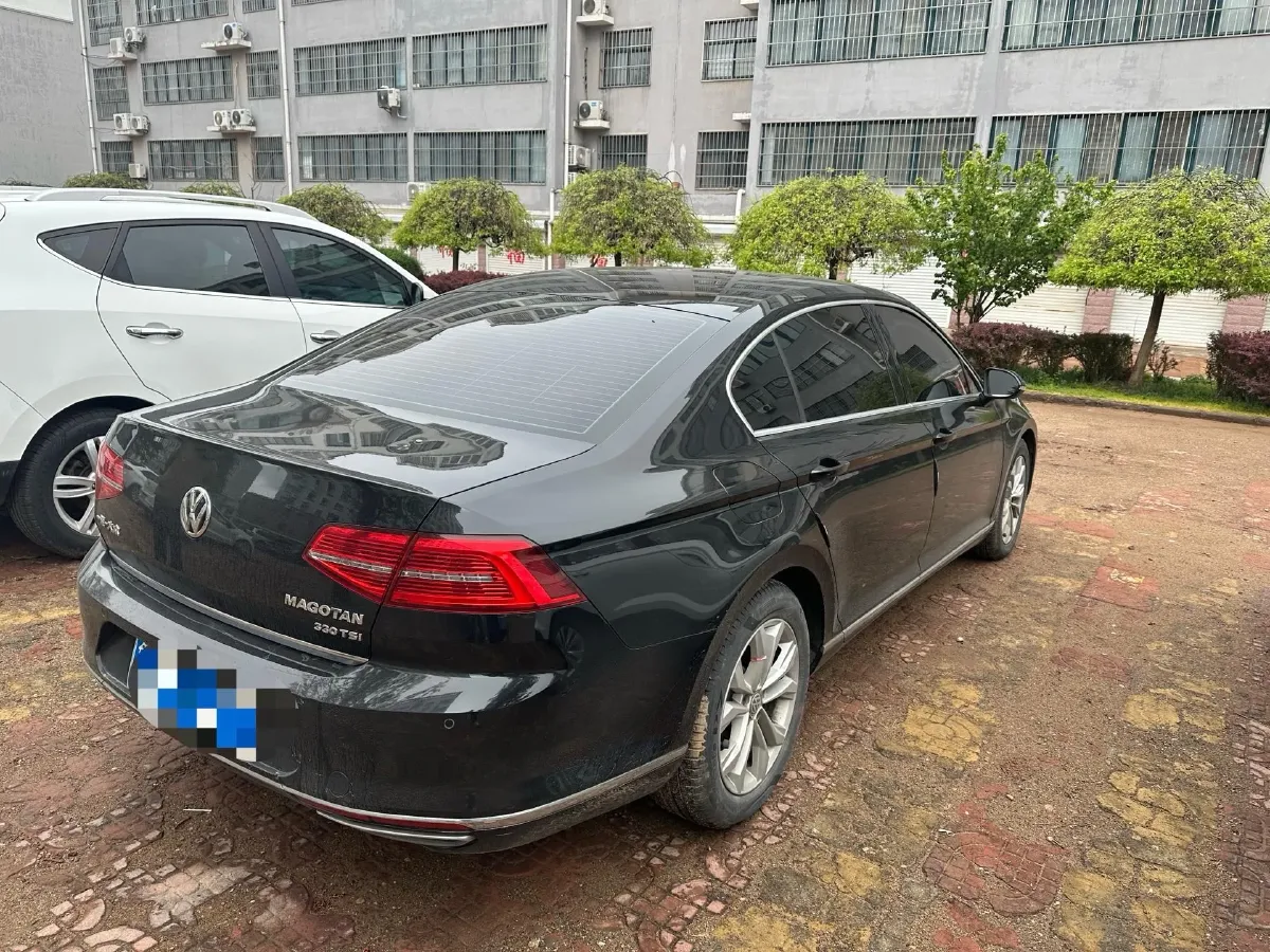 2018 Volkswagen Magotan 1.8T 180HP L4 7DCT,autocango,china used car exporter,china ev exporter,chinese used car exporter,chinese used ev exporter