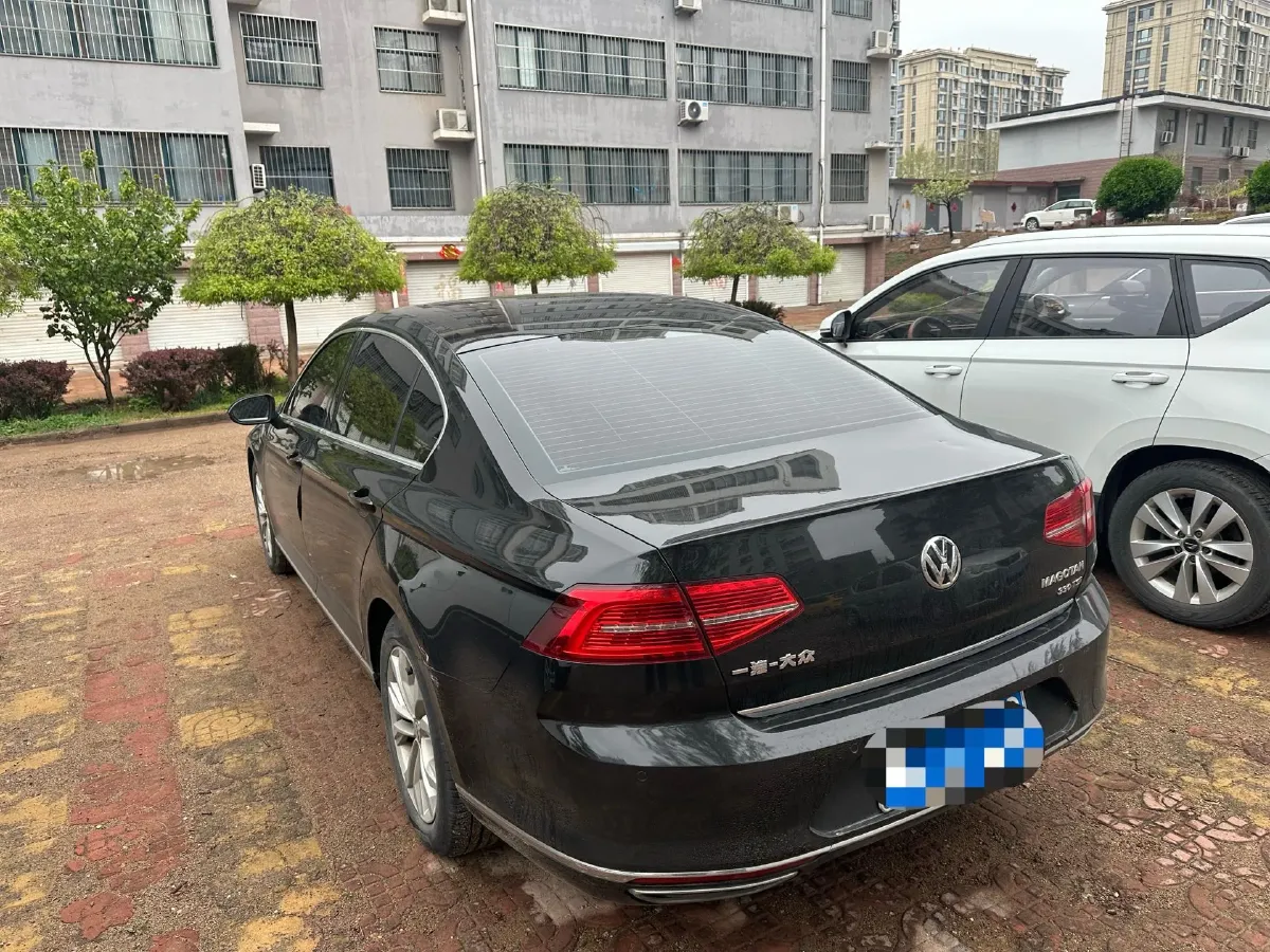 2018 Volkswagen Magotan 1.8T 180HP L4 7DCT,autocango,china used car exporter,china ev exporter,chinese used car exporter,chinese used ev exporter
