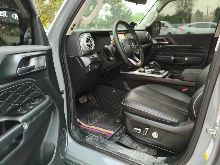 2021 Tank 300 2.0T 227HP L4 8AT,autocango,china used car exporter,china ev exporter,chinese used car exporter,chinese used ev exporter