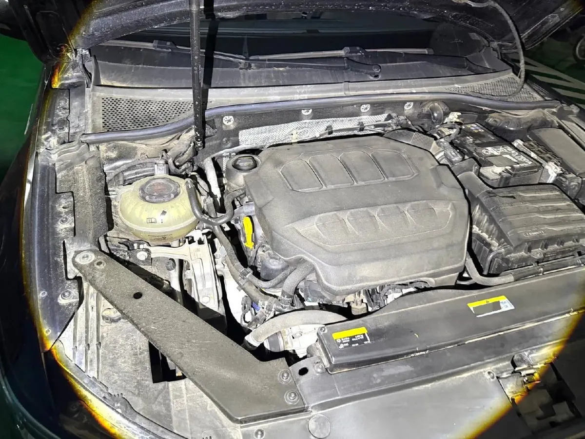 2024 Volkswagen Magotan 2.0T 186HP L4 7DCT,autocango,china used car exporter,china ev exporter,chinese used car exporter,chinese used ev exporter