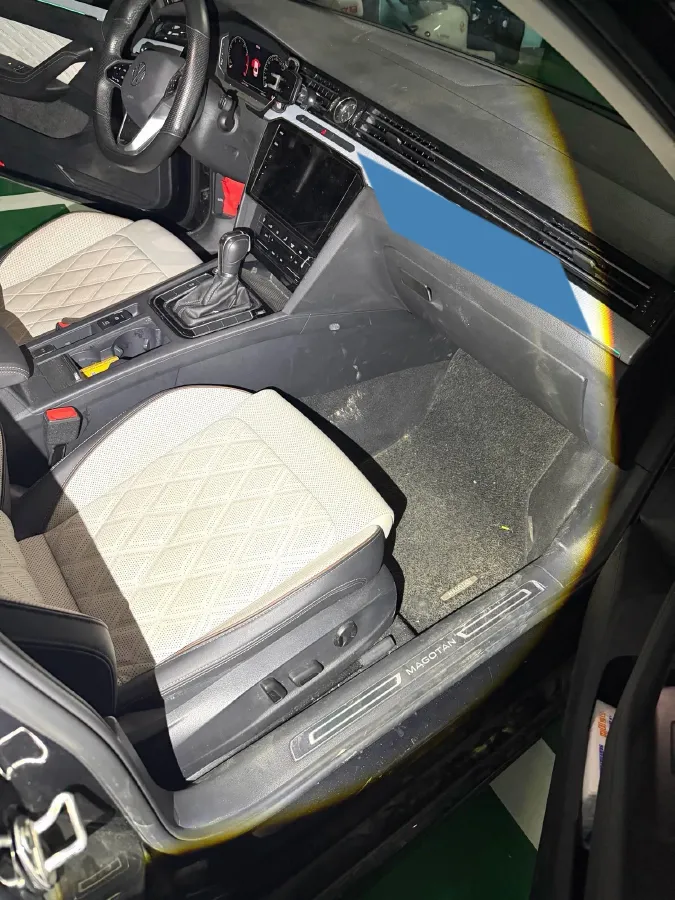 2024 Volkswagen Magotan 2.0T 186HP L4 7DCT,autocango,china used car exporter,china ev exporter,chinese used car exporter,chinese used ev exporter